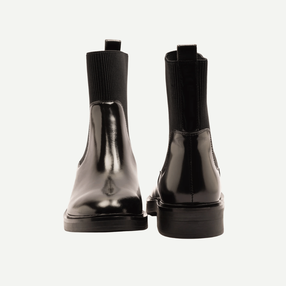 Brook-Black