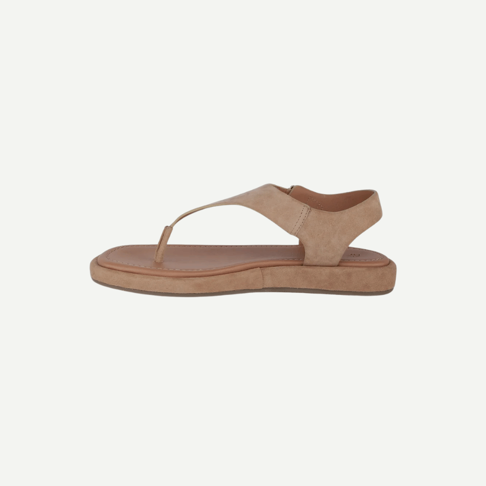 Adelie Blush