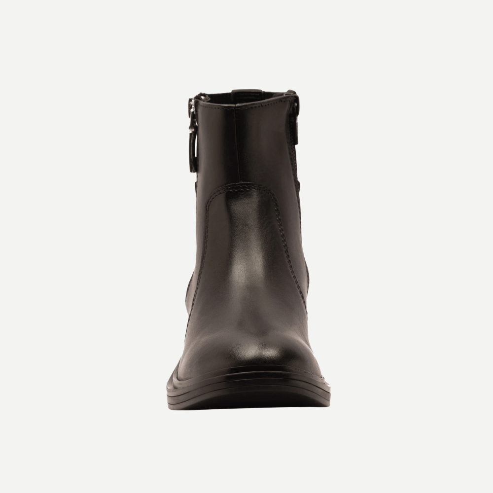 Hattie-Black