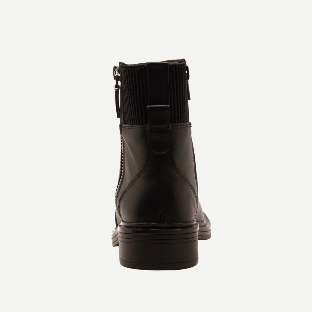 Hattie-Black