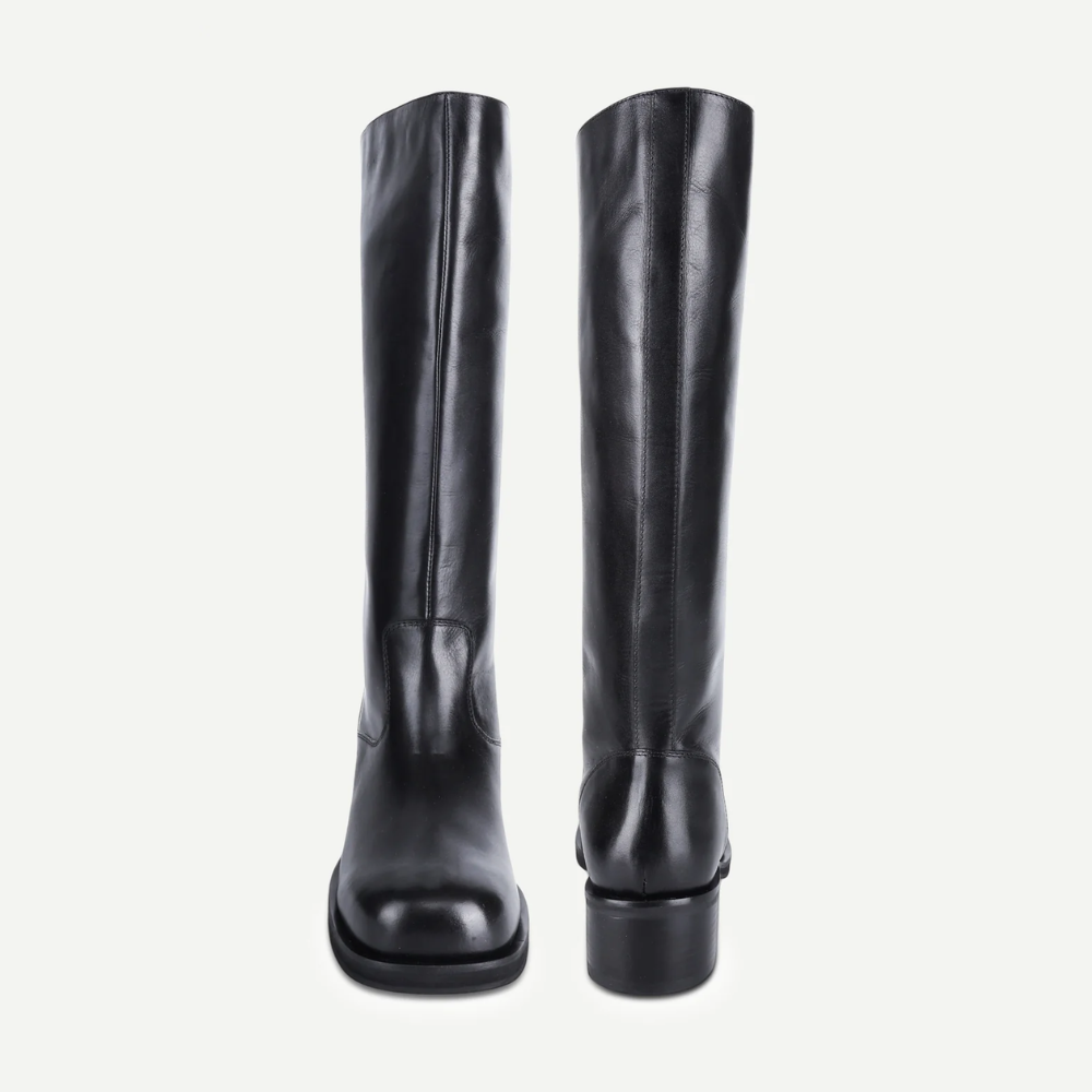 Helia-Black