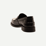 monro-black-white