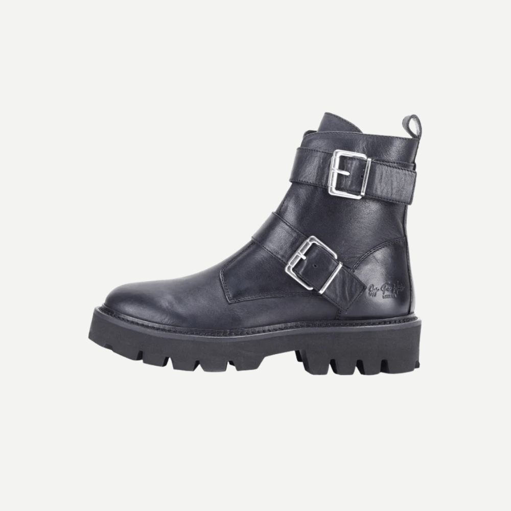 sutton-black