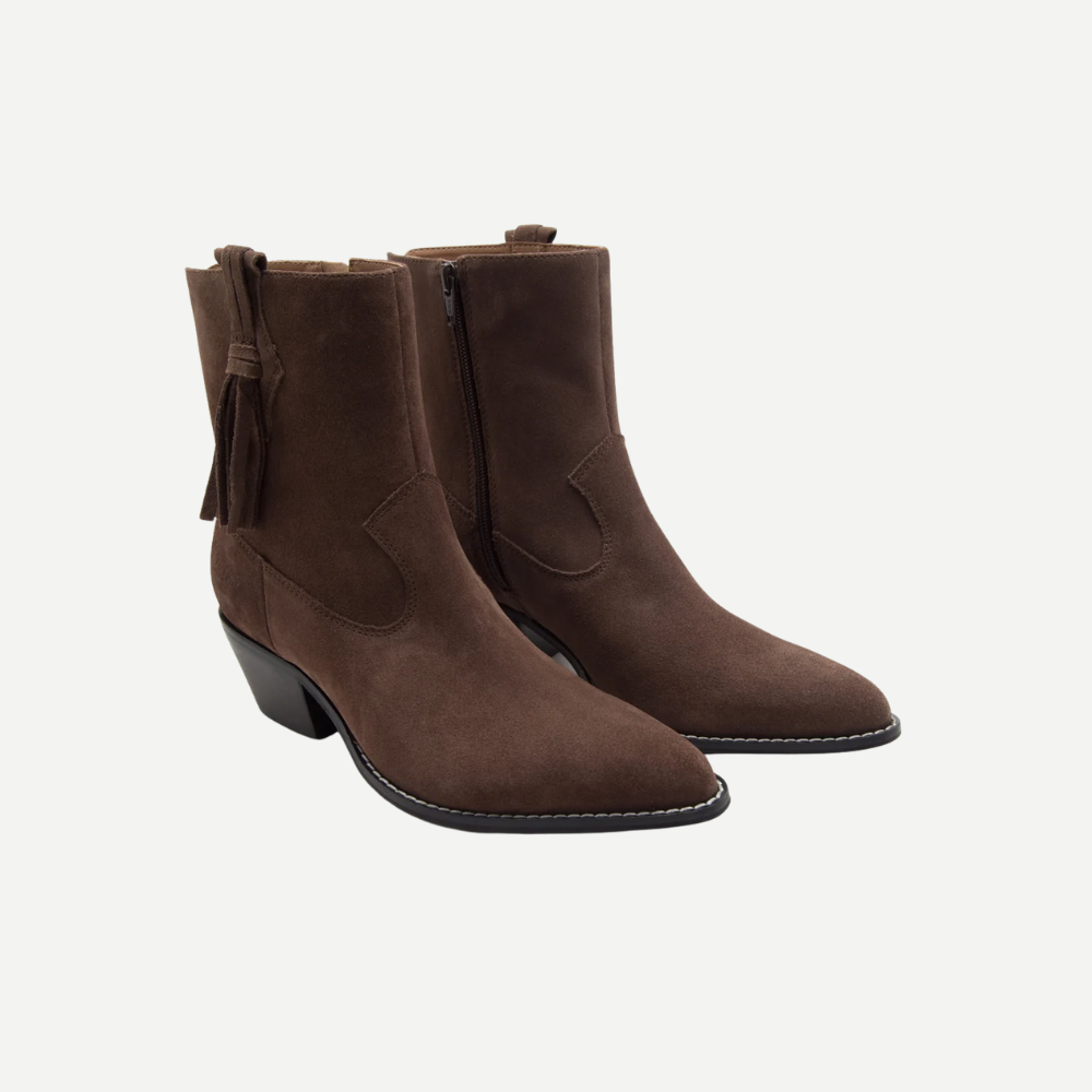Clapton-Almond-Suede