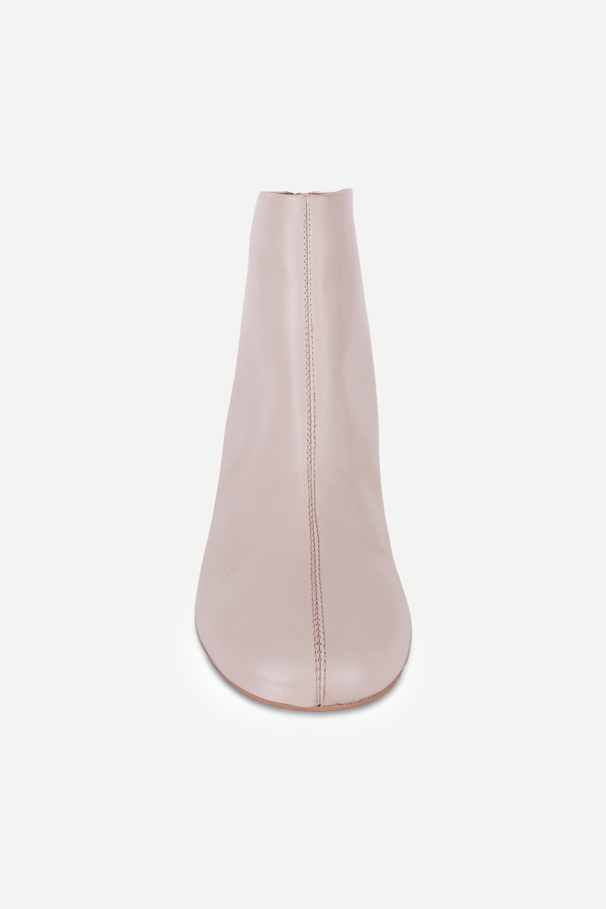 Elara-Spain-White
