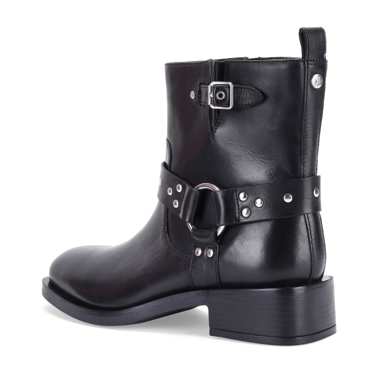 stratford-black