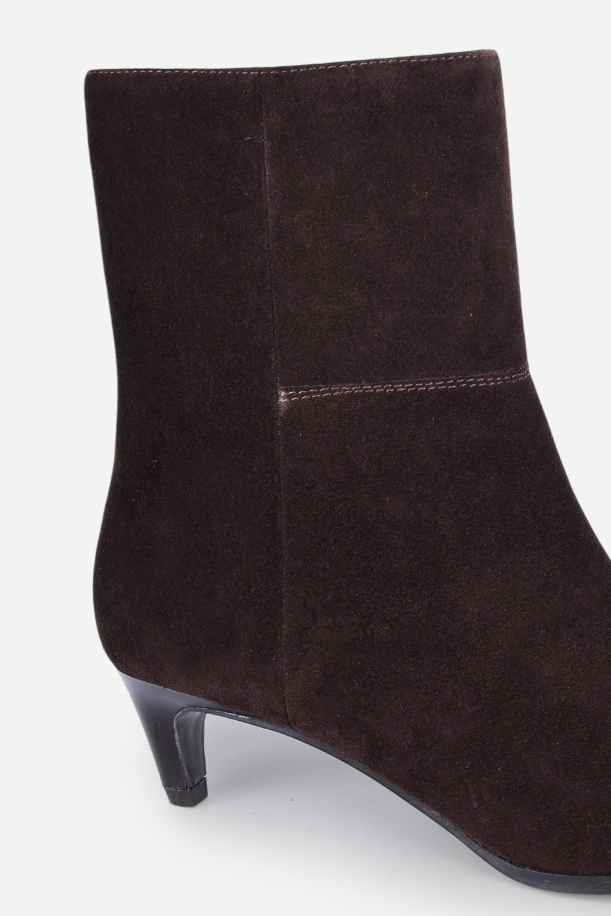 Pheonix-Brown-Suede