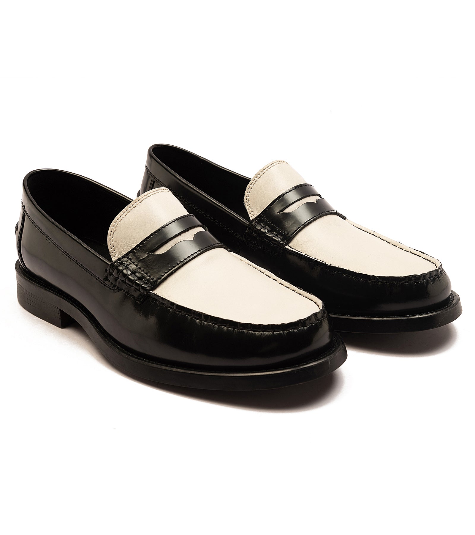 monro-black-white