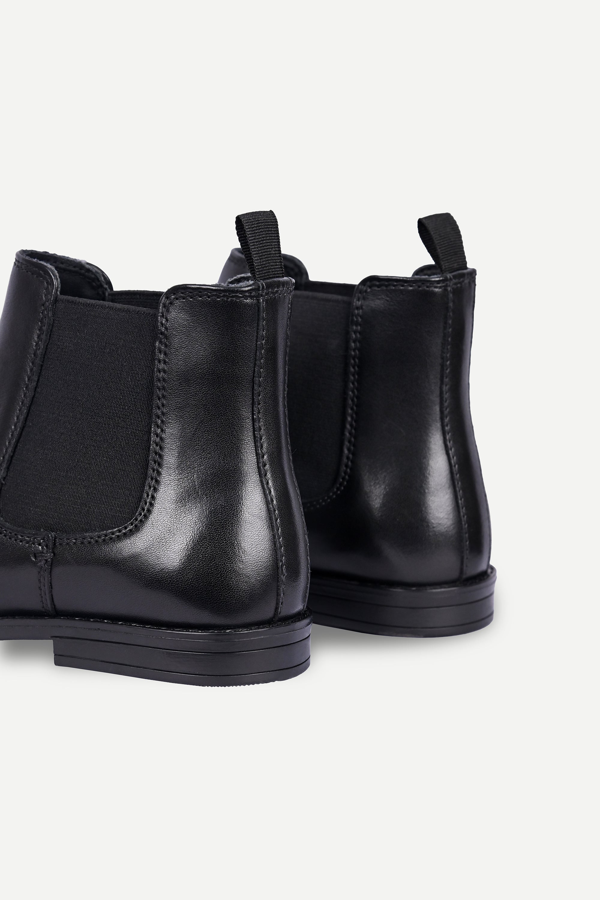 Trueman-B-Black