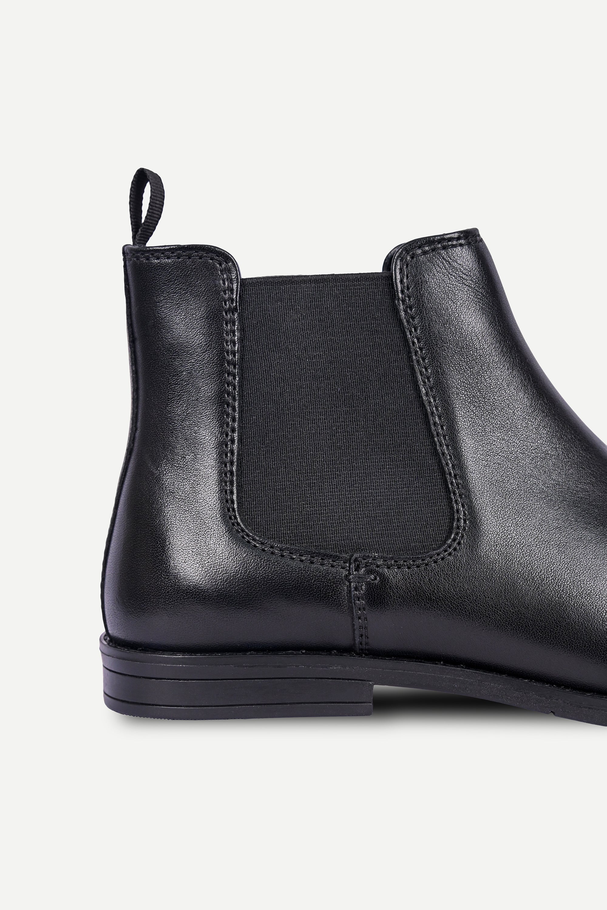 Trueman-B-Black