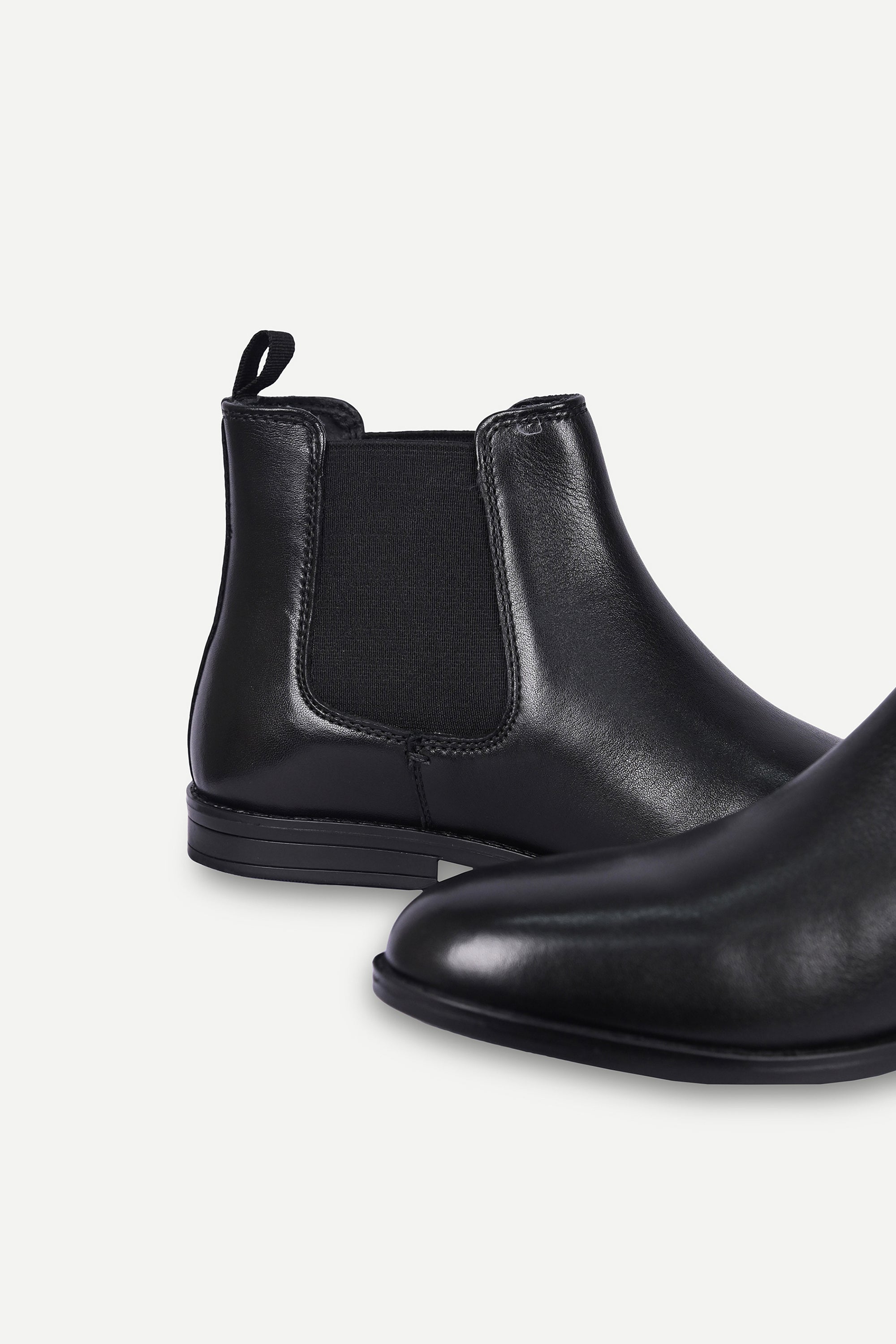 Trueman-B-Black