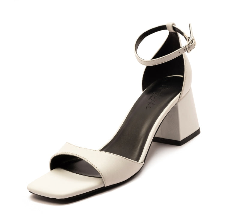 KNIGHTSBRIDGE WHITE