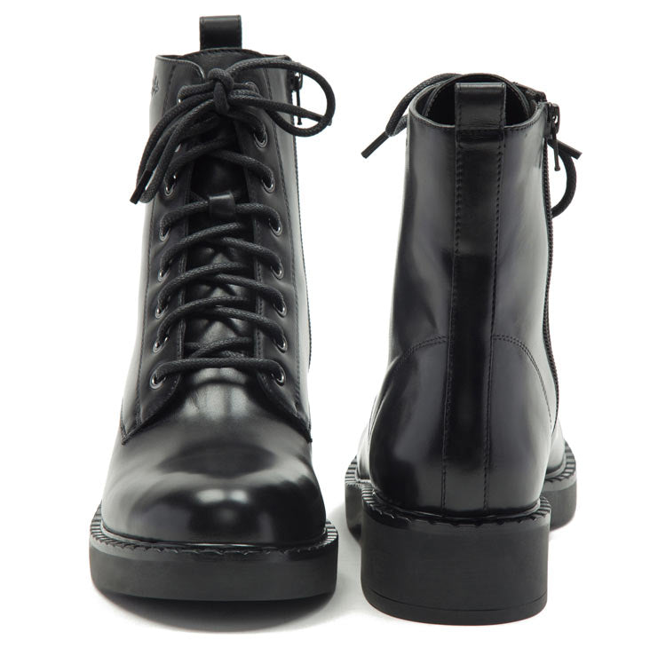 lane-black